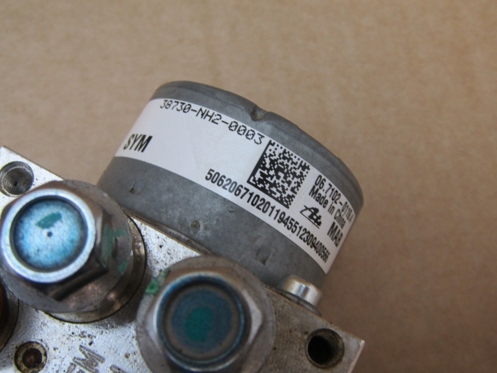 SYM NHT 125 2024 2,582 miles ABS pump control unit module (14352)