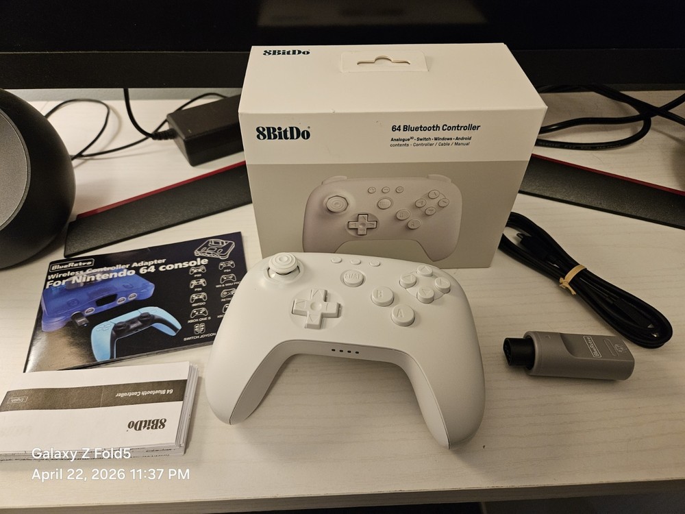 8BitDo N64 Controller White With Adapter
