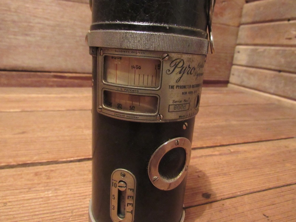 VINTAGE PYRO OPTICAL PYROMETER THERMOMETER