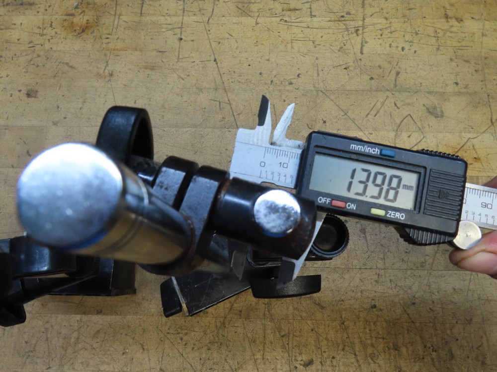 Eclipse on/off magnetic indicator base with fine adjust 14 & 16mm rods (@D64)