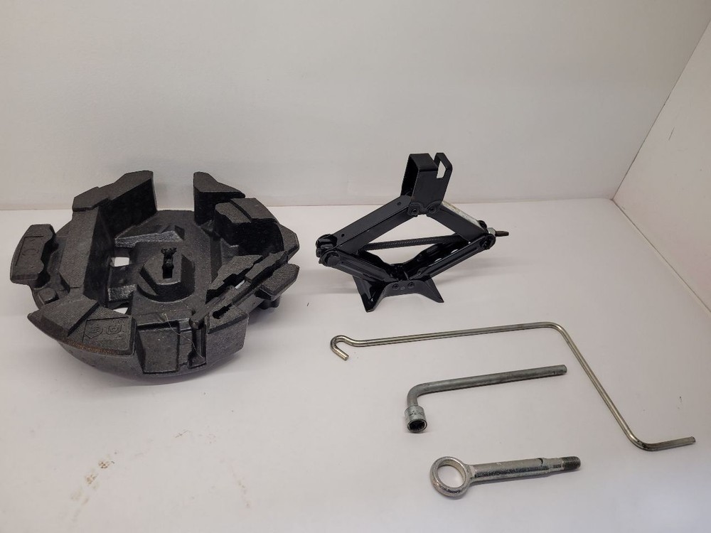 2013 2014 2015 SUBARU XV CROSST Jack