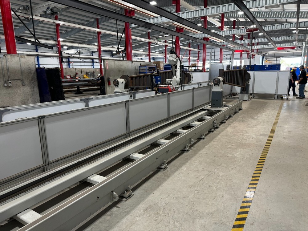 ABB MODEL IRB 4600 ROBOT WELDING SYSTEM