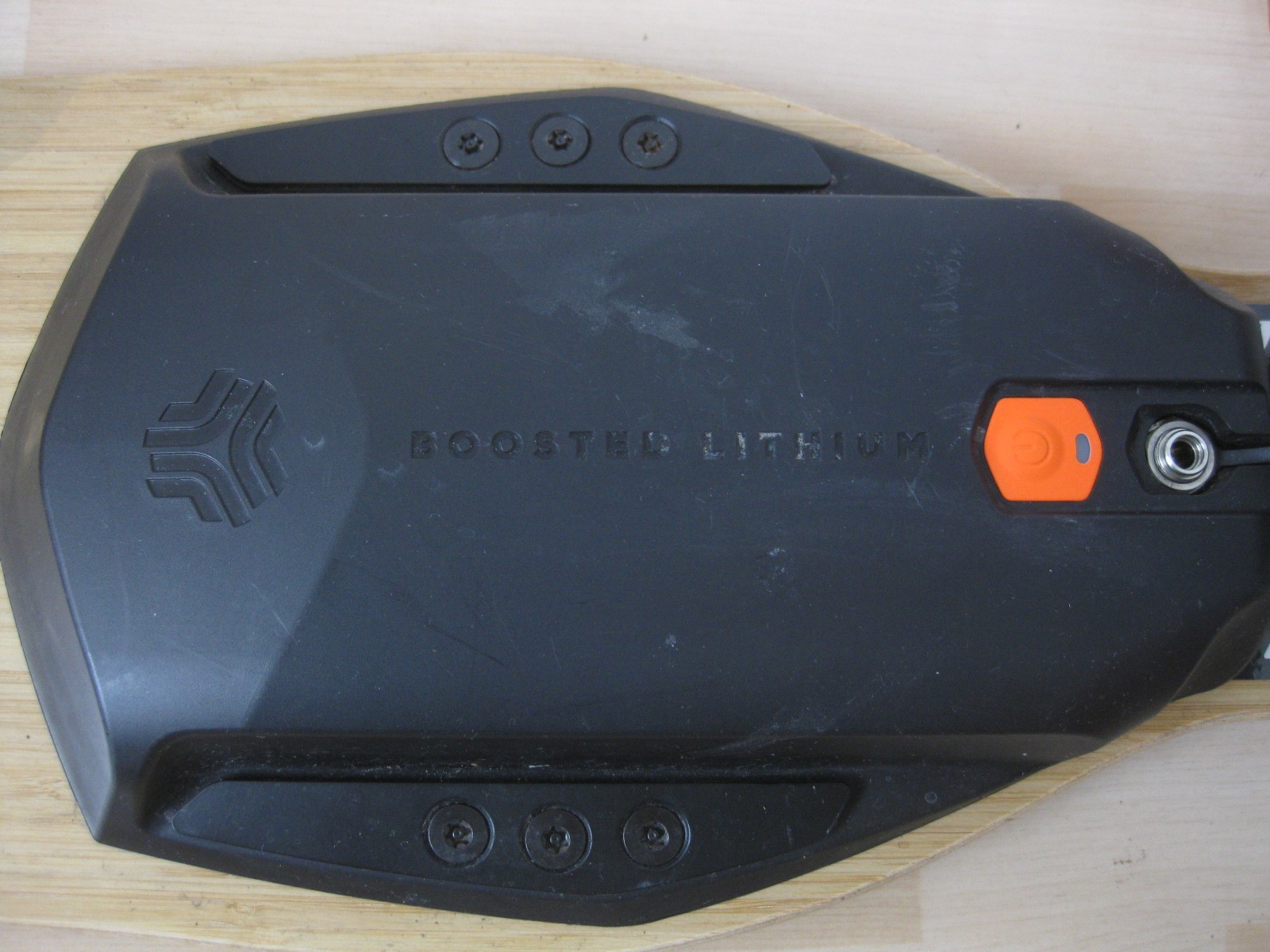 Boosted Board V1 Electric Skateboard with Remote & Charger –FOR PART ONLY