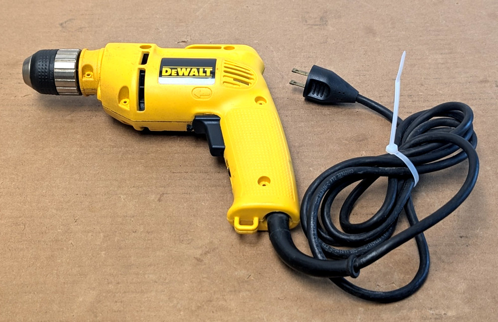 Dewalt DW106 Corded Electric 3/8" Variable Speed Drill