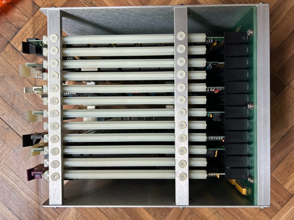 Kevex Card Input Chassis with 7 boards:Digital 5015394-01-D1P2 KDJ11-A Processor