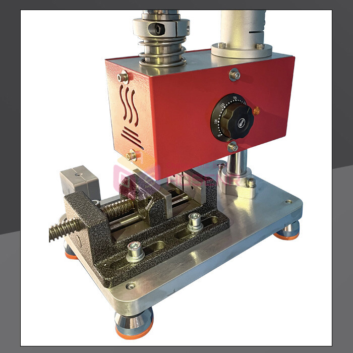 Small Desktop Manual Vertical Injection Molding Machine Plastic Molding Machine