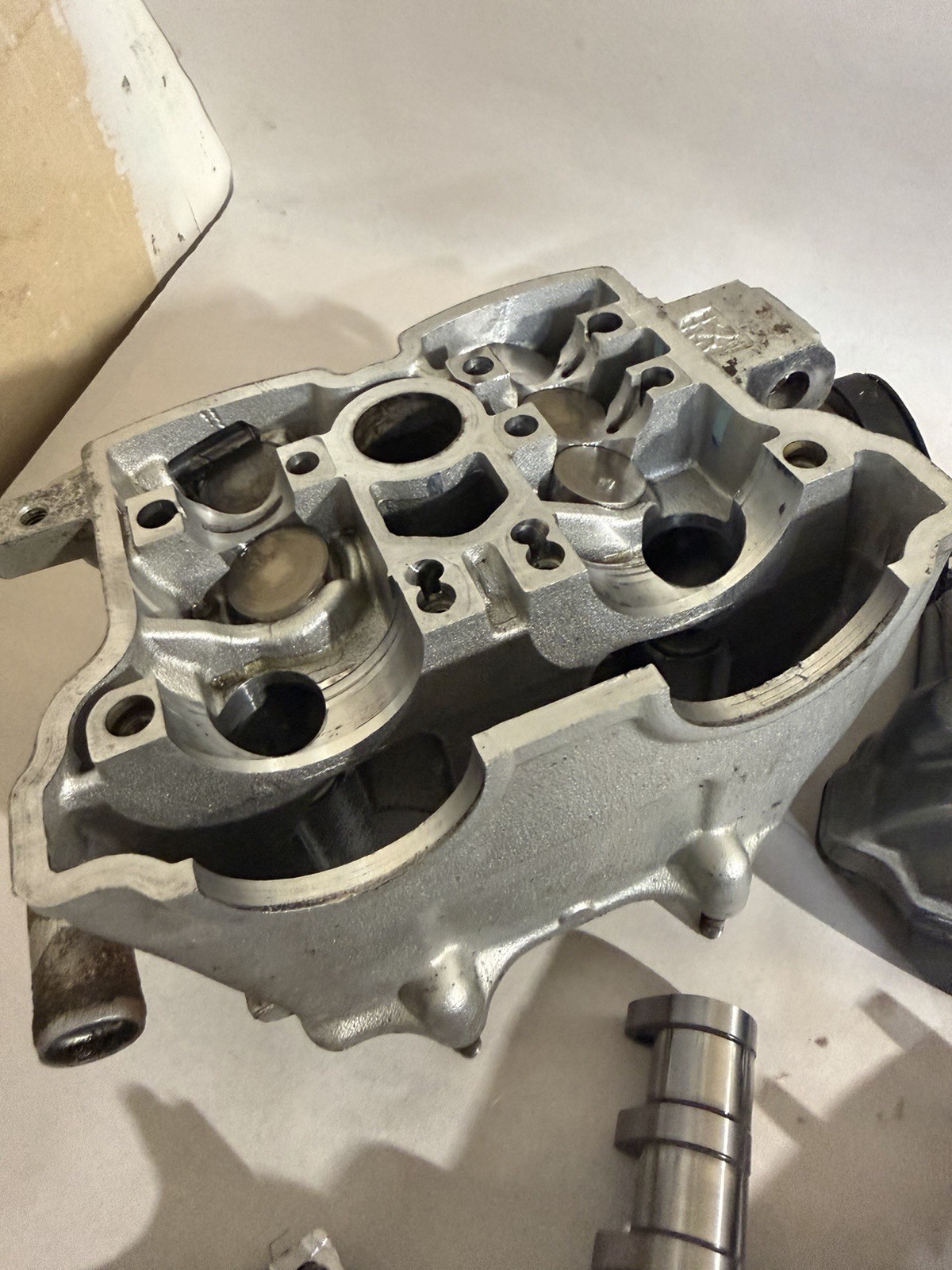 **2003-2006 YAMAHA YZ250F CYLINDER HEAD CAMS CAM TOWERS VALVE COVER COMPLETE OEM