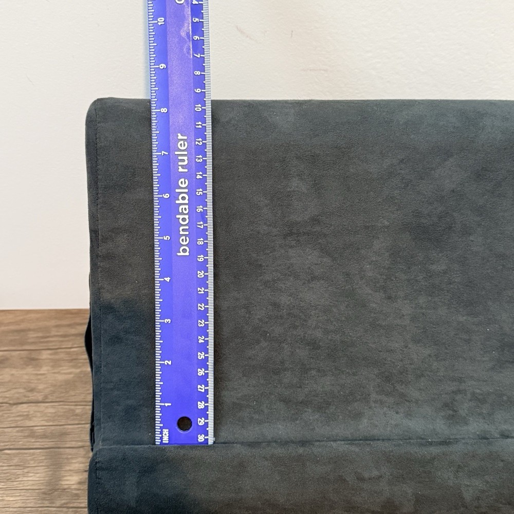 Pillow Pad Tablet Stand