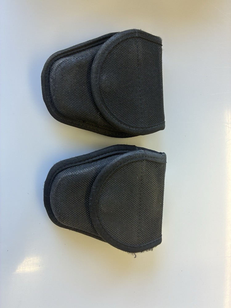 Safariland Handcuff Case(s)