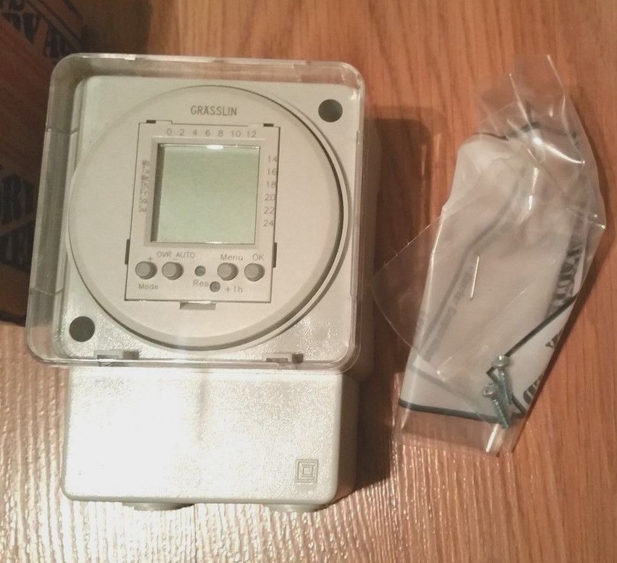 Carrier Timer Switch HK24ZB014