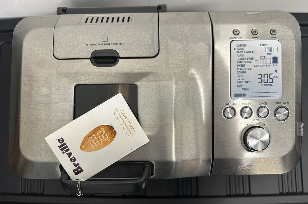 Breville Custom Loaf Bread Maker Automatic Fruit Nut Dispenser