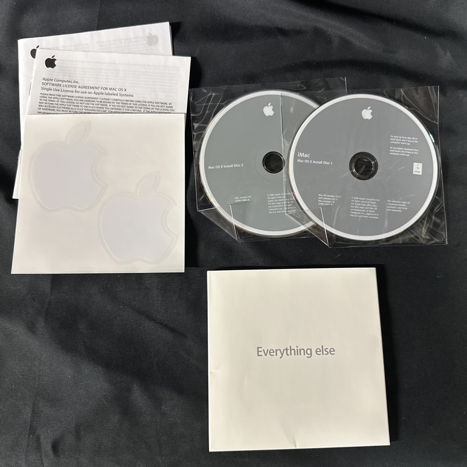 OEM Everything Else Mac OS X 10.4.7 Install /Applications 2-Disc Set & Stickers