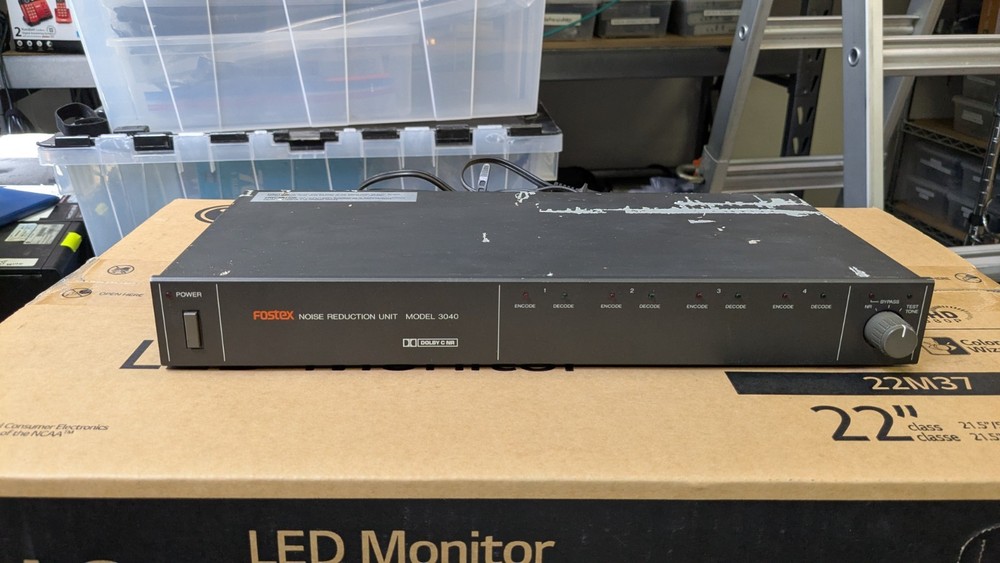 Fostex 3040 Dolby C Noise Reduction Unit