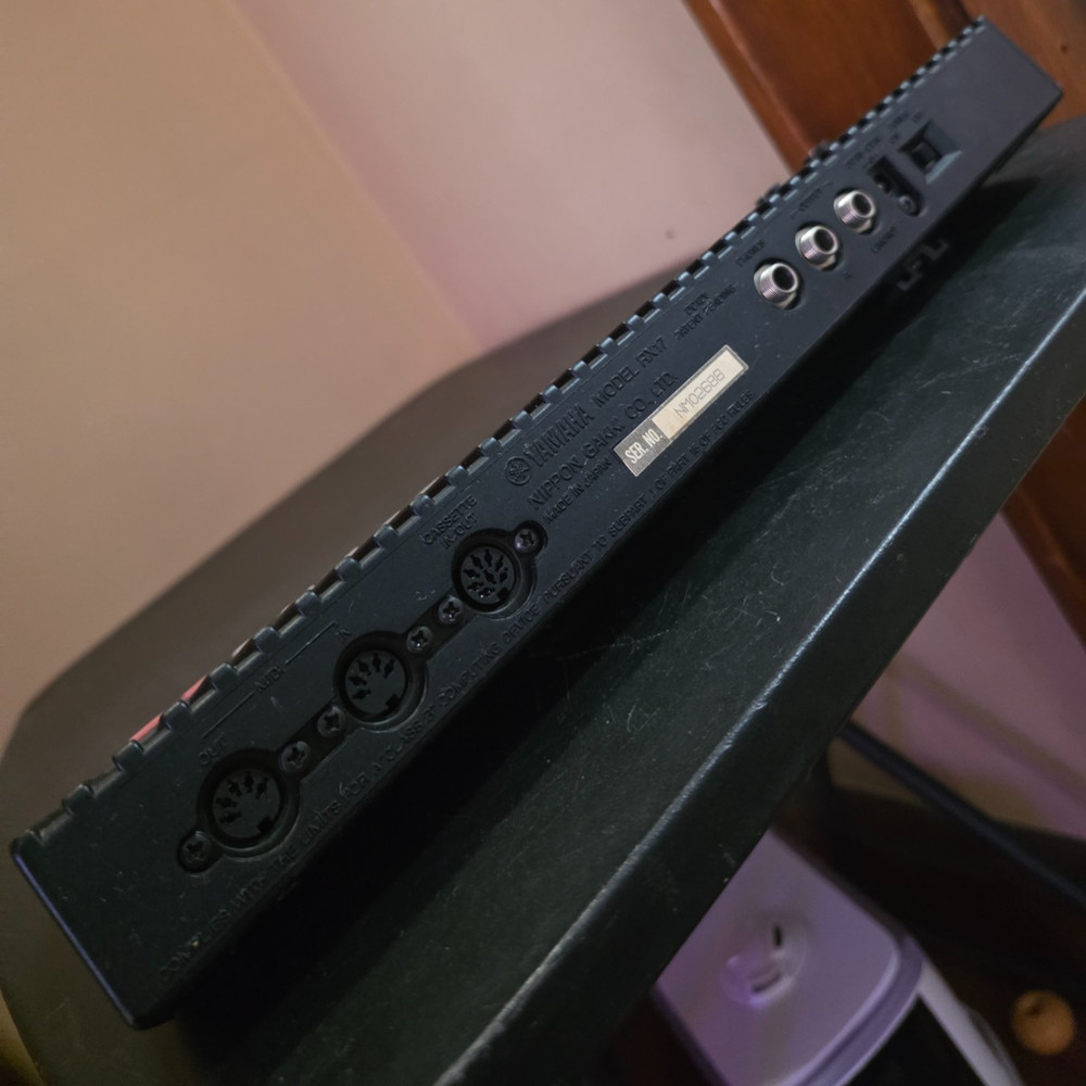 YAMAHA RX17 Digital Rhythm Programmer / Drum Machine