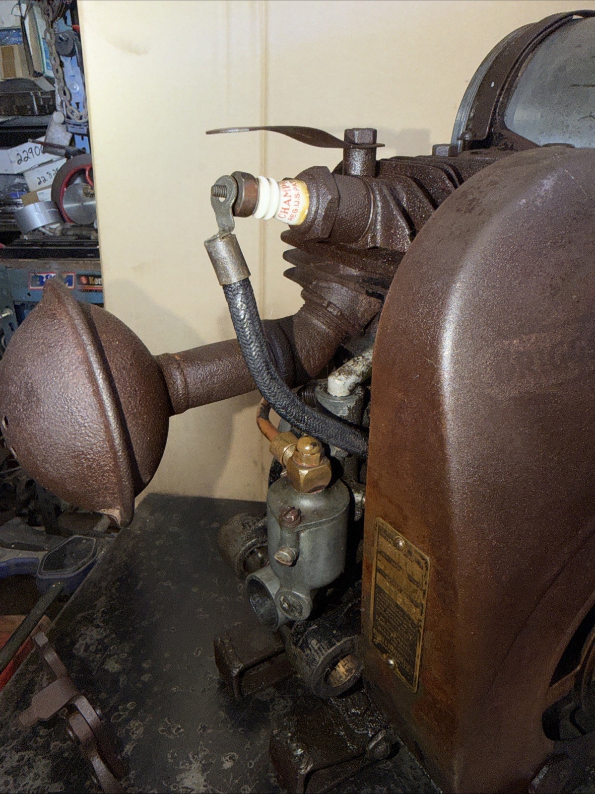 Antique Briggs & Stratton Model H Kick Start Aircooled Engine