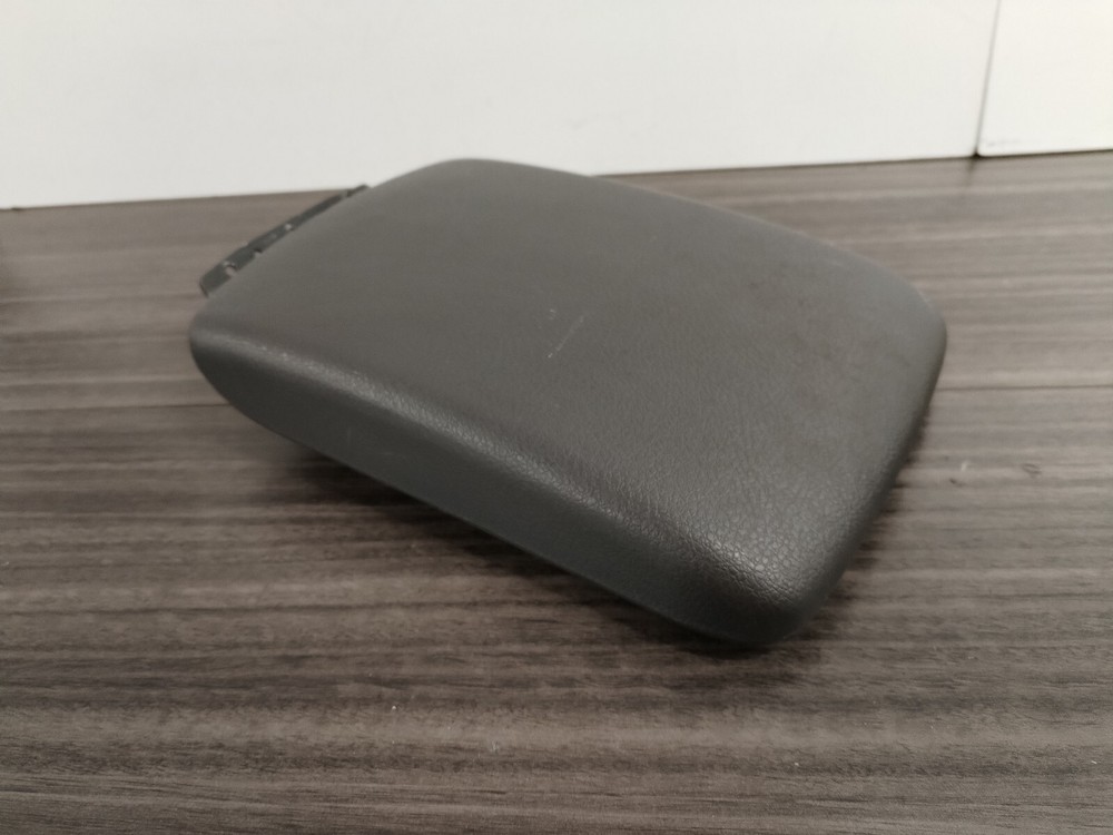 SUBARU IMPREZA WRX 2010 ARMREST