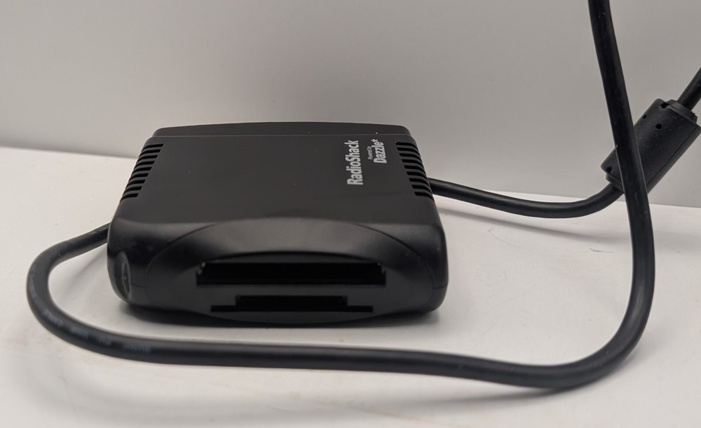 RADIO SHACK DAZZLE Memory Card Reader TESTED 100% Working Condition 16-3855