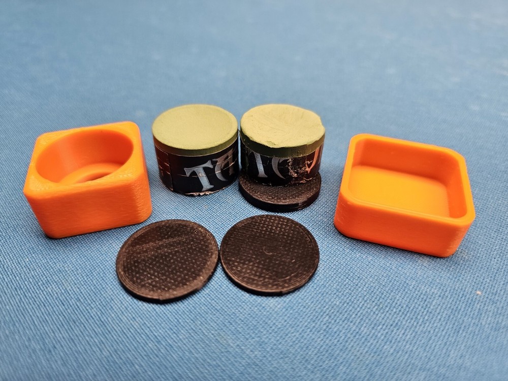 Taom Chalk Holder