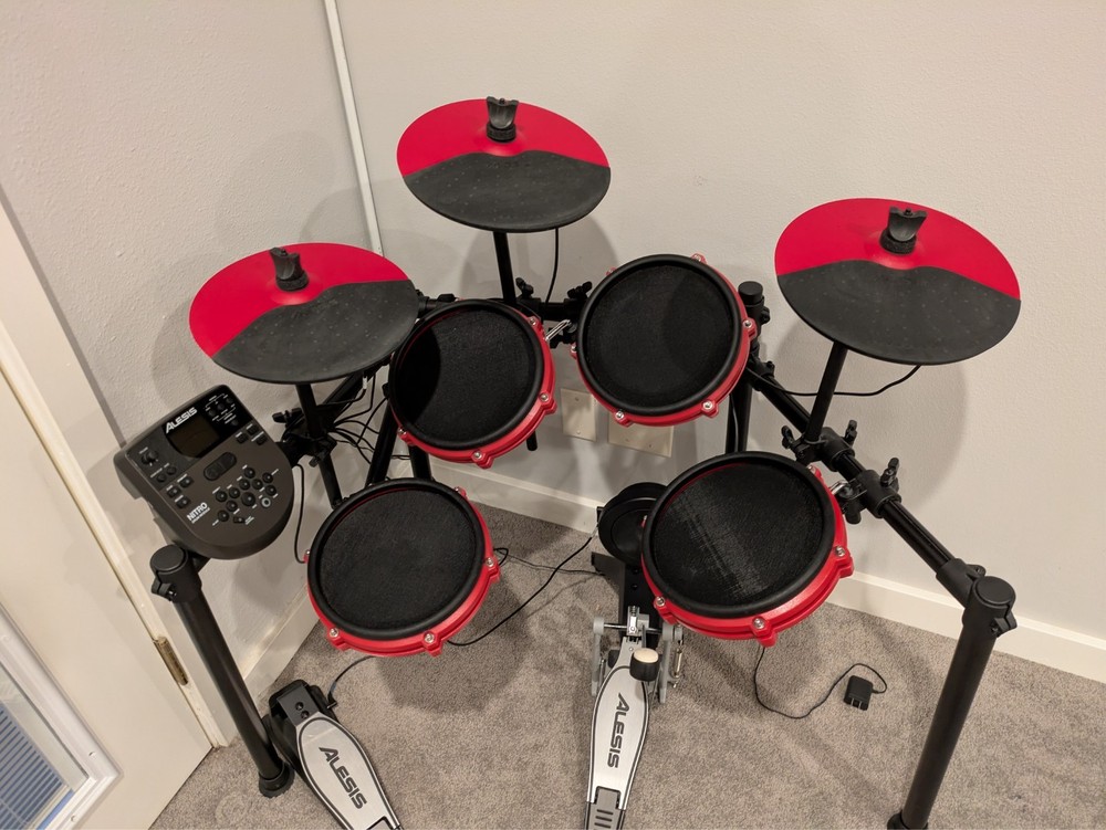 Alesis Nitro Mesh Electronic Drum Kit Red, pre owned