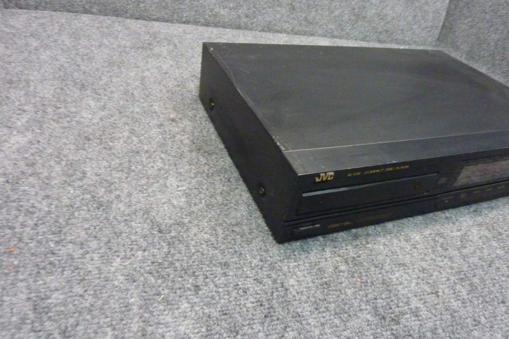 JVC XL-V111 COMPACT DISC PLAYER