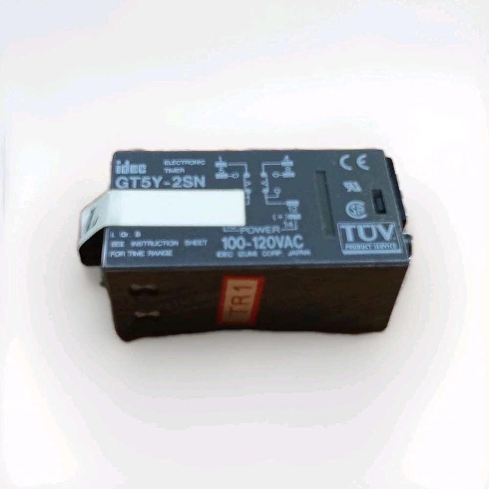 Idec GT5Y-2SN Electronic Timer Relay