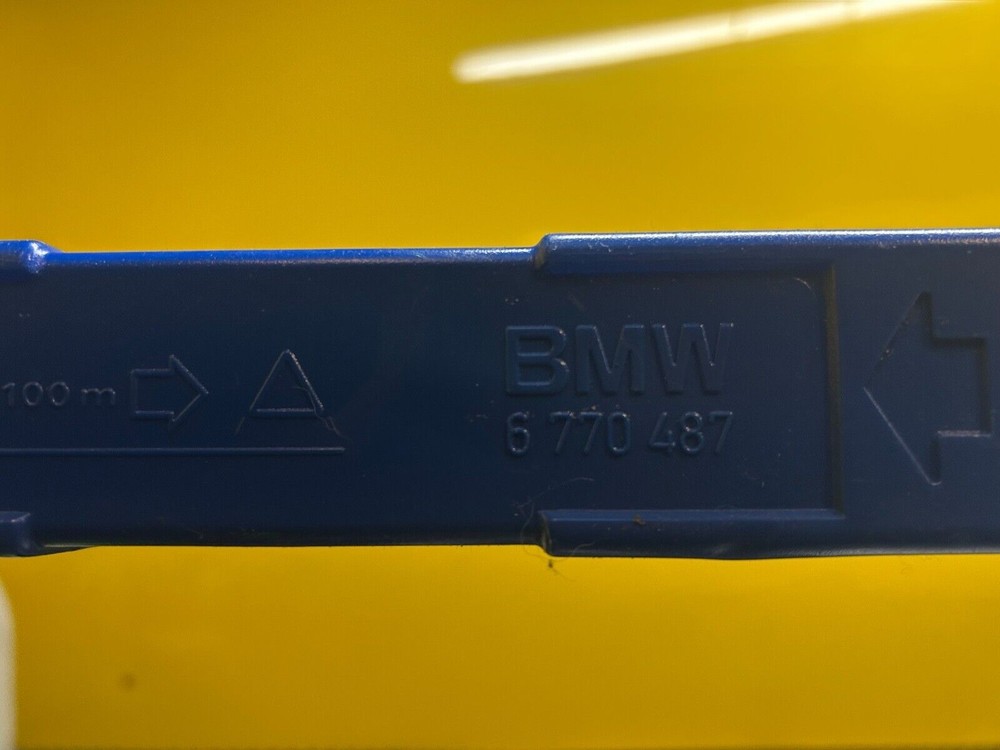 BMW Hazard Warning triangle with container 71606770487 6770487