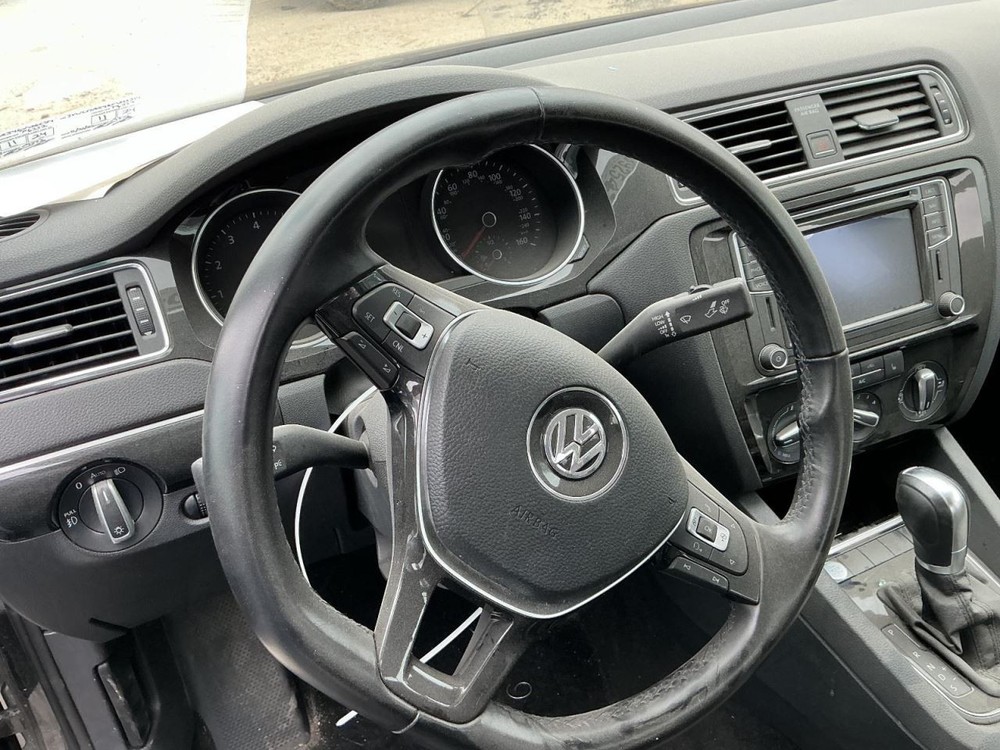 JETTA 2016 Glove Box 4984618