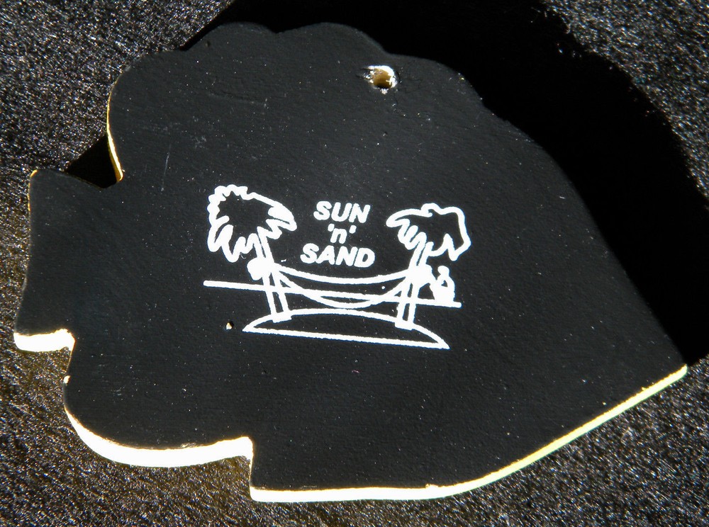 sun n sand advertising fish