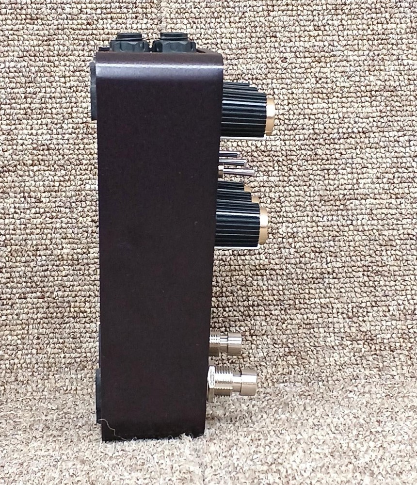 UNIVERSAL AUDIO UAFX LION 68 SUPER LEAD Effector