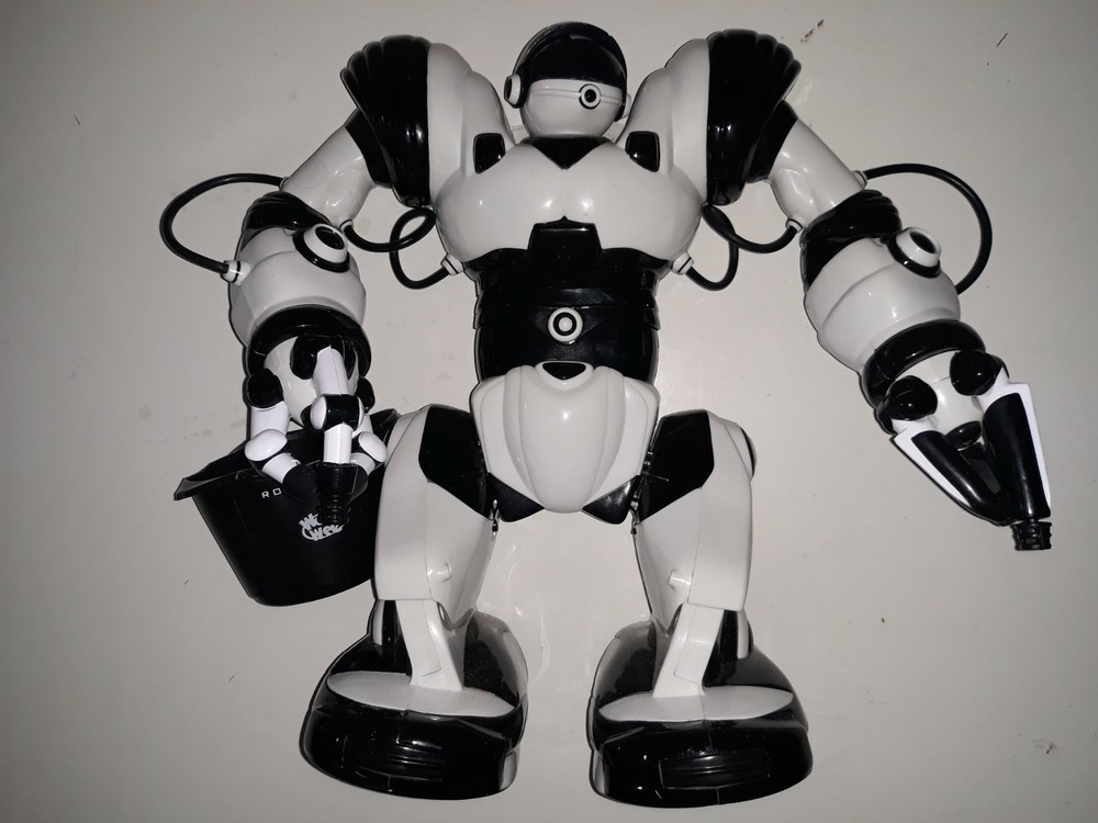 Robosapien Interactive Humanoid Remote Control Robot 14" Toy No Remote Untested