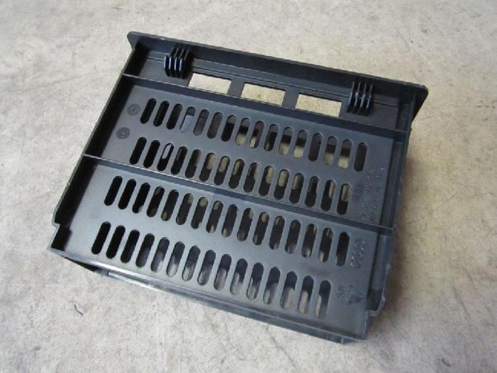 Halterung Navigation Schacht AUDI A4 B6 8E 8E9035209A