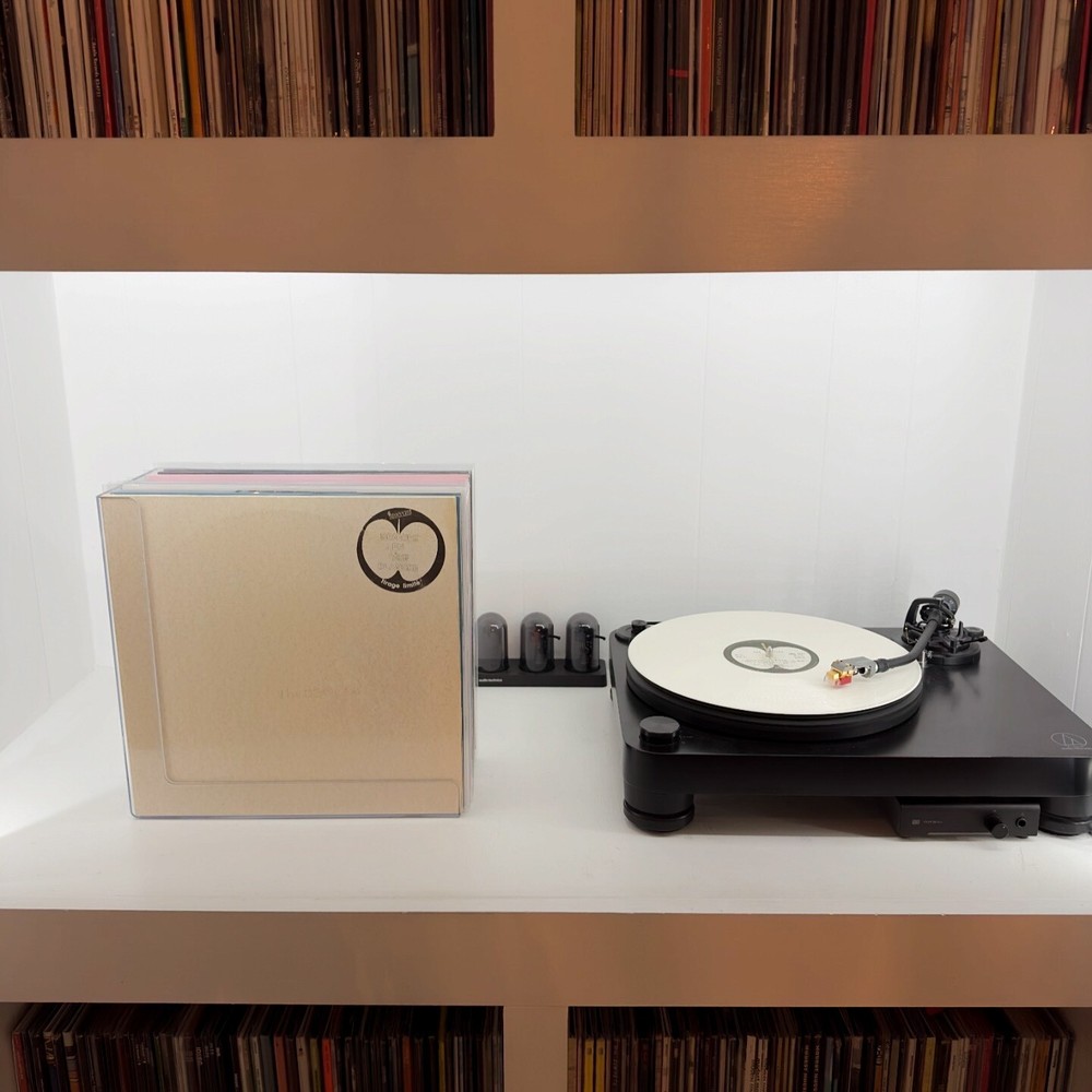 Record Corner: Record Storage & Display Unit