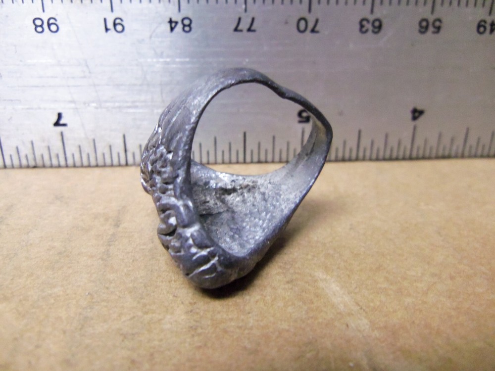 Beard & Moustache Face Ring - Size: 9 (NOS)