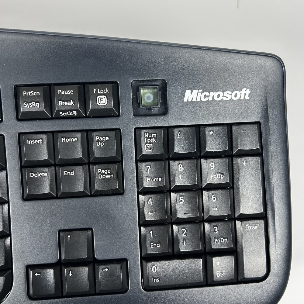 Microsoft wireless desktop combo 3000- keyboard, mouse, receiver - USB