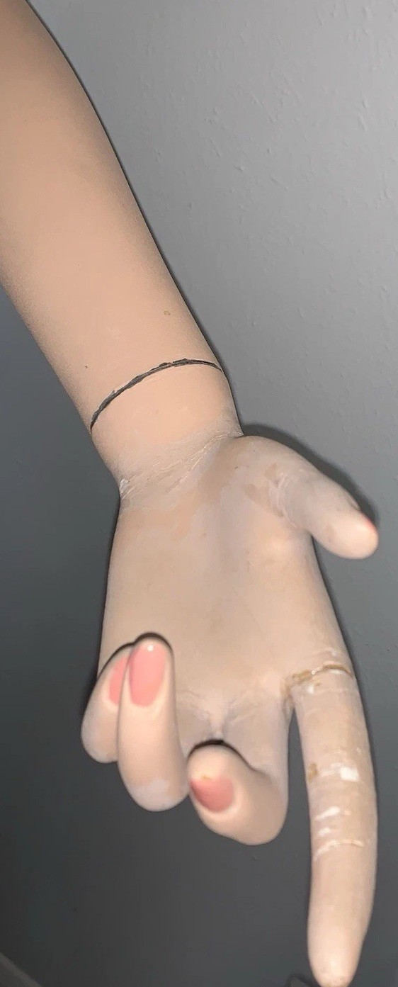 1960s FULL SIZE STORE CLOTHING DISPLAY MANNEQUIN WOMAN PLASTER? METAL STAND