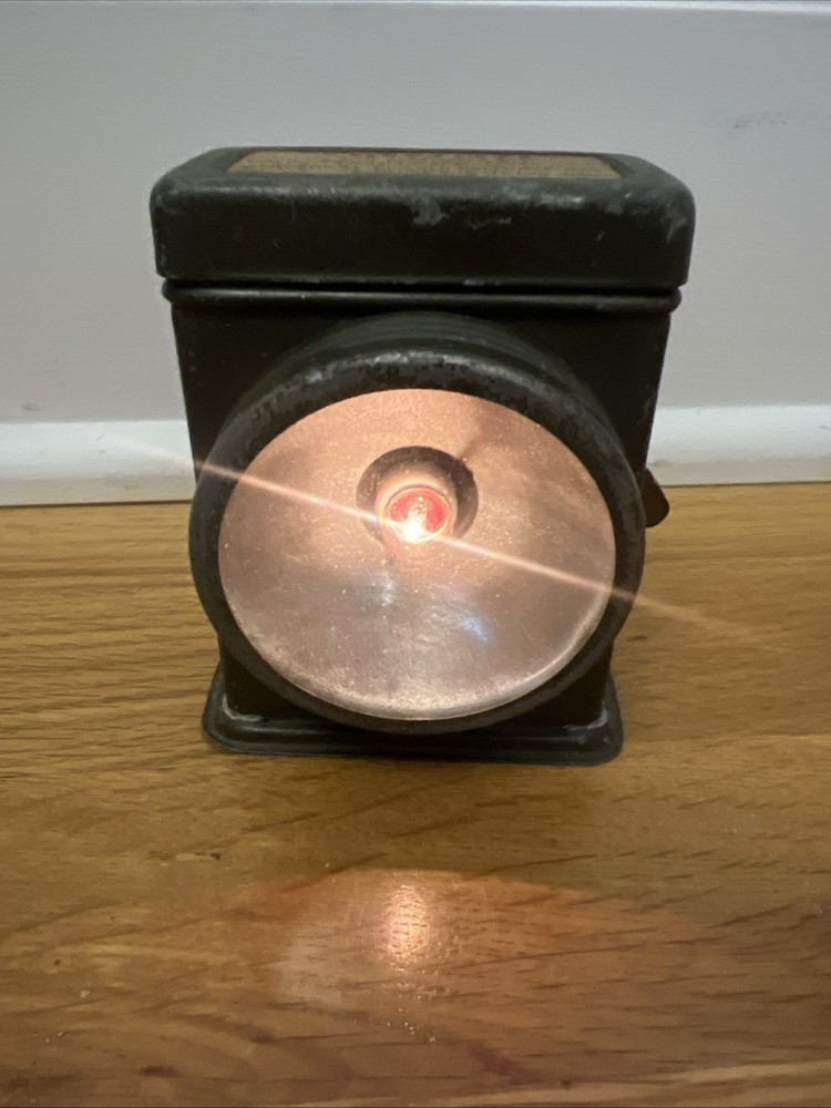 Antique WW2 Chestlite Adjustable Working Flashlite
