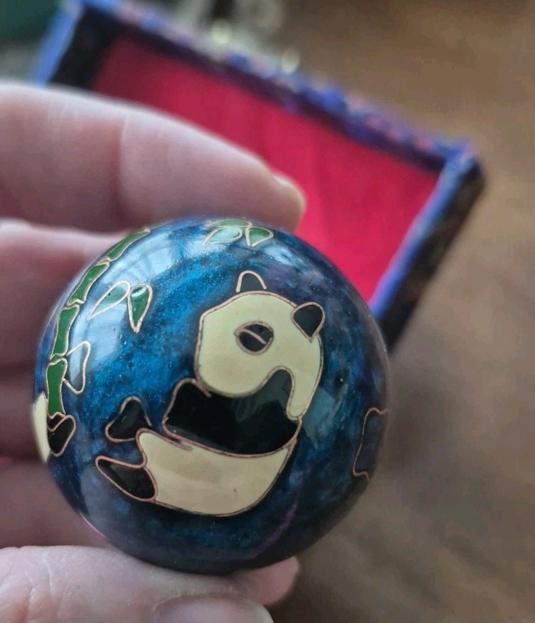 Chinese Shouxing Baoding Balls ~ Vintage ~ Enamel Pandas