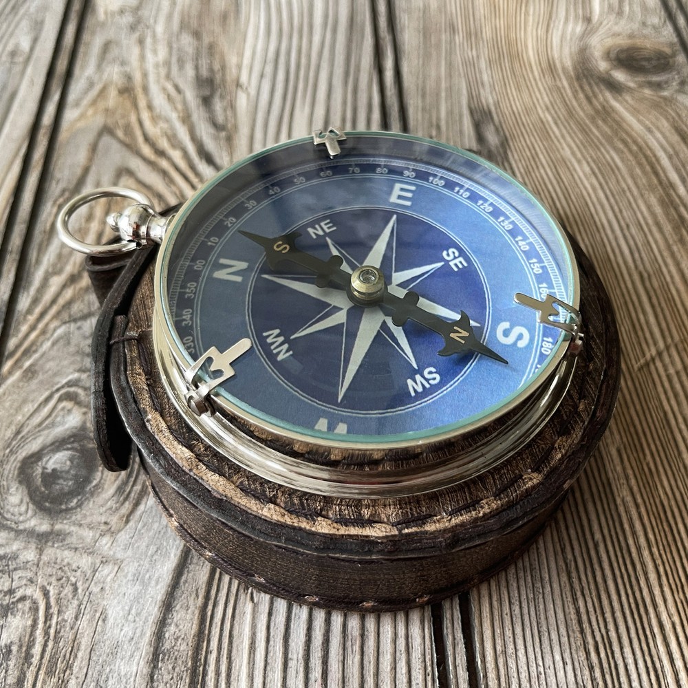 Handcrafted 1917 Replica Marine Directional Compass with Leather Case