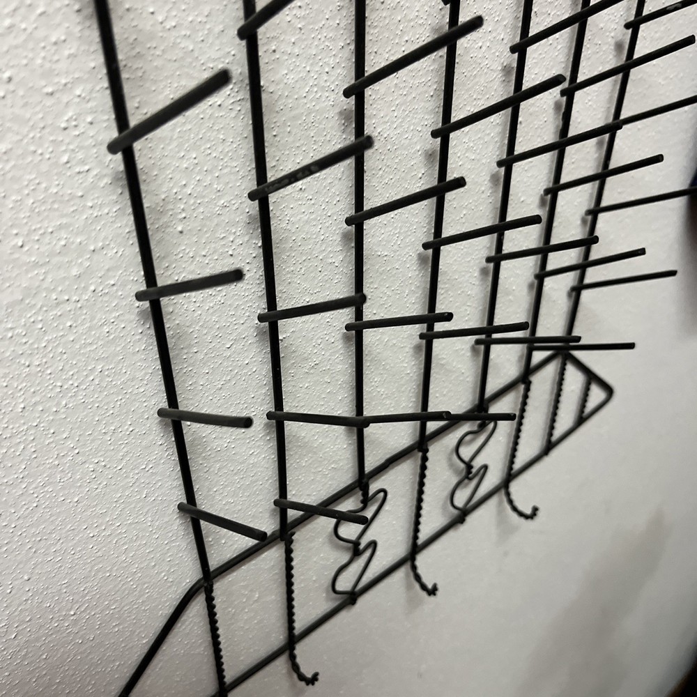 2-Thread Holder Wall 42-Spool Sewing Thread Rack Wall Mount Embroidery Thread