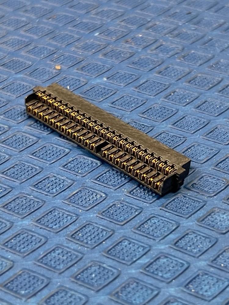 HP/Compaq DV1000 M2000 V2000 IDE HARD DRIVE CONNECTOR