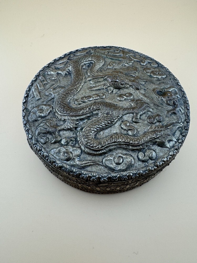 Antique Silver Vanity Face Puff Powder Box Compact Case with Mirror