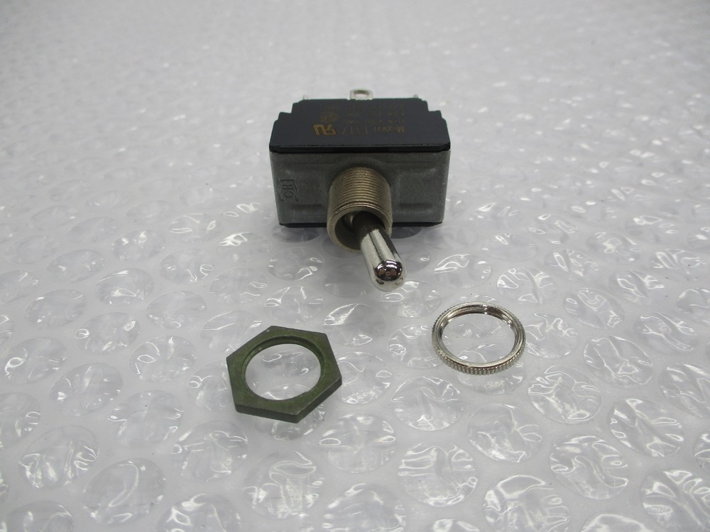 INDUSTRIAL SPARE 1317 TOGGLE SWITCH NSNP