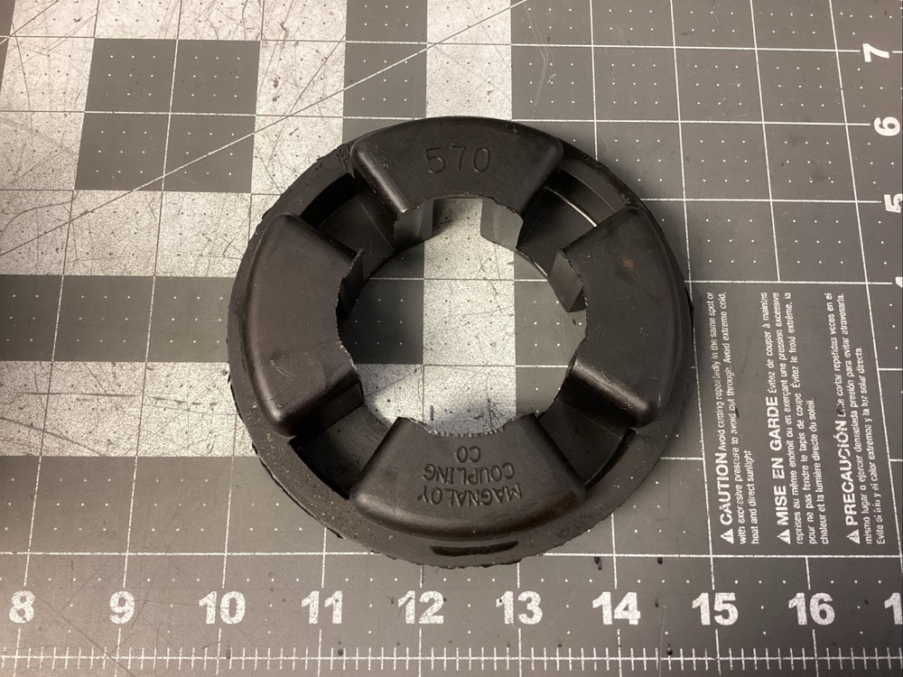 MAGNOLIA COUPLING 570 Flexible Coupling Insert (LA67M)