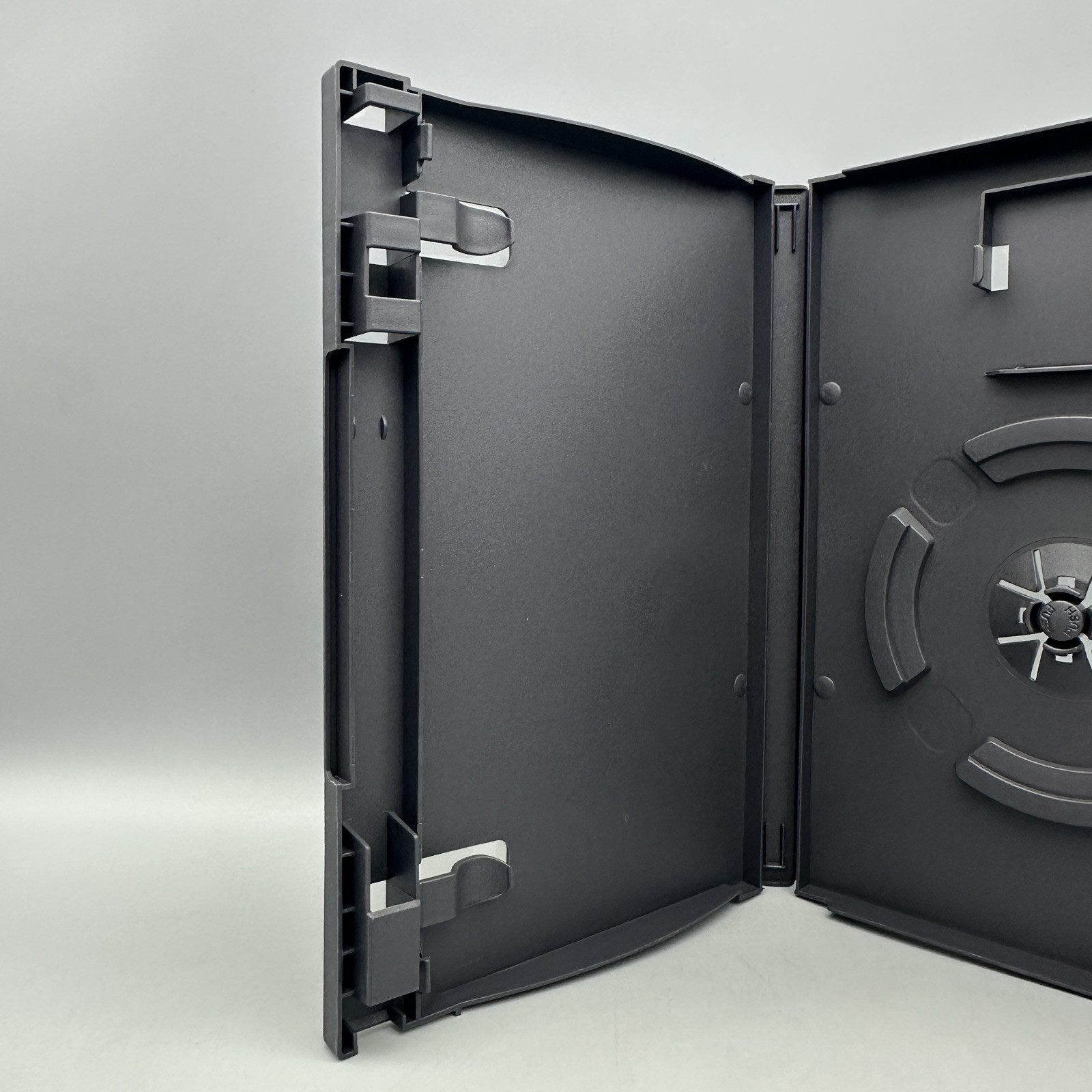 Nintendo GameCube Replacement Game Case w/ Memory Card Holder - BUY MORE & SAVE