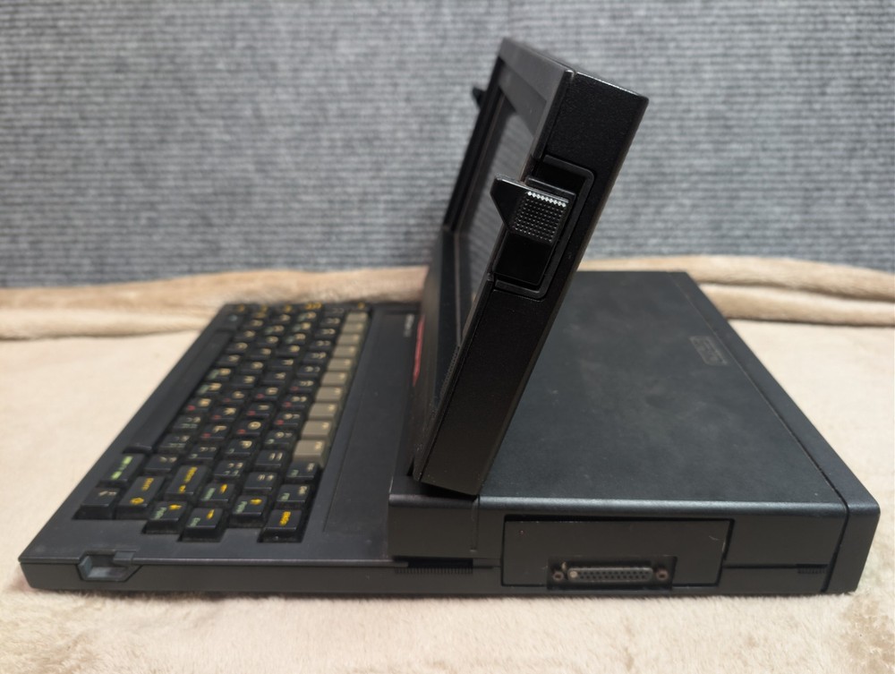 Vintage Gridcase 3 Plus Computer U.S. Central Command Air Force MacDill 1980's