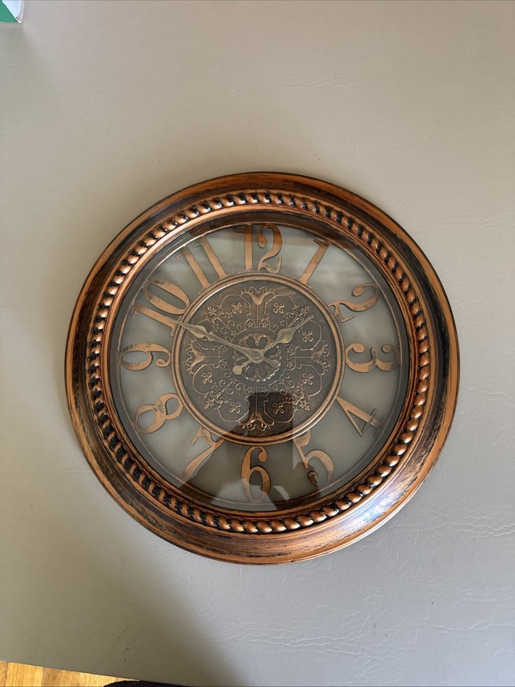 Elegant 12inch Round Wall Clock Rustic/nautical Looking Battery Operated