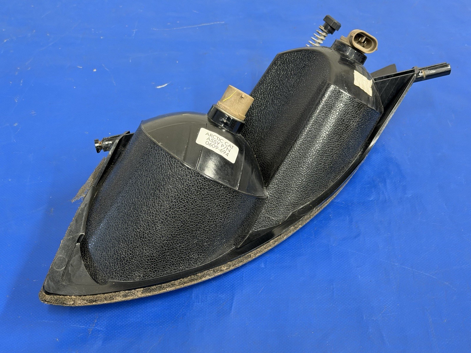 2005-2007 Arctic Cat 0609-694 RH Headlight Lamp Light CROSSFIRE M8 M1000 Cf1000