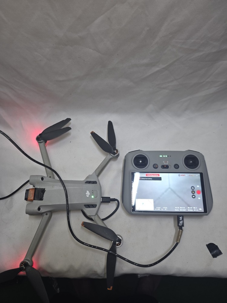 DJI Mini 3 Drone w/ Controller & Case – Video & Zoom Powers On-Gimbals Broken