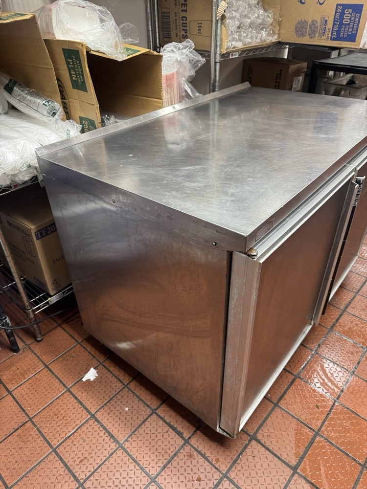 SILVERKING 48” 2 DOOR UNDERCOUNTER Cooler USED