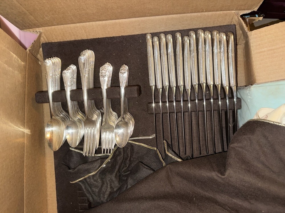 Silver Plated 24pc Flatware